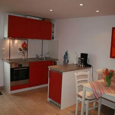 Rotes Atelierhaus Casa de Férias